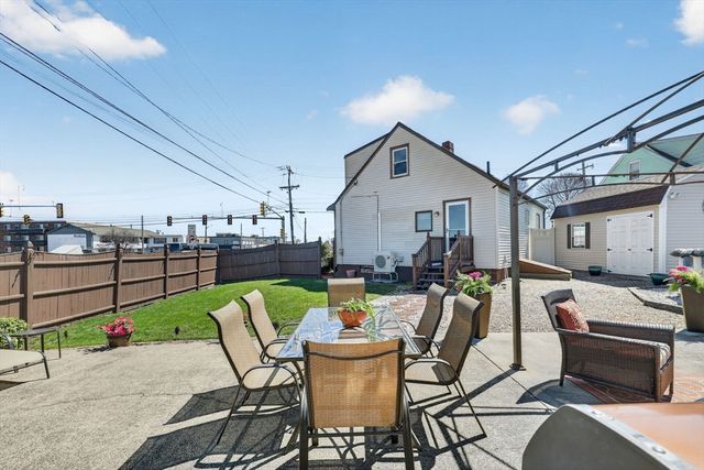 238 Squire Rd, Revere, MA 02151