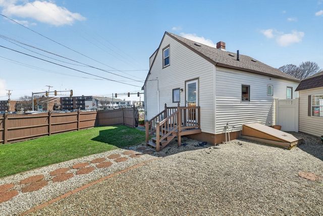 238 Squire Rd, Revere, MA 02151