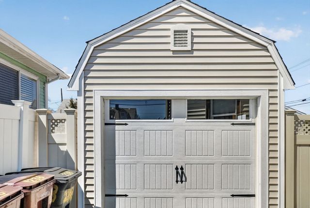 238 Squire Rd, Revere, MA 02151