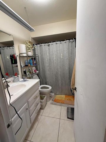8040 SW 17TH Place 1-6, Davie, FL 33324