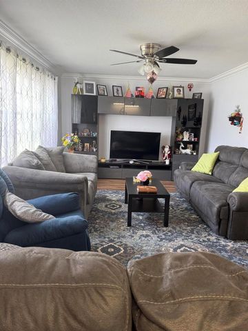 8040 SW 17TH Place 1-6, Davie, FL 33324