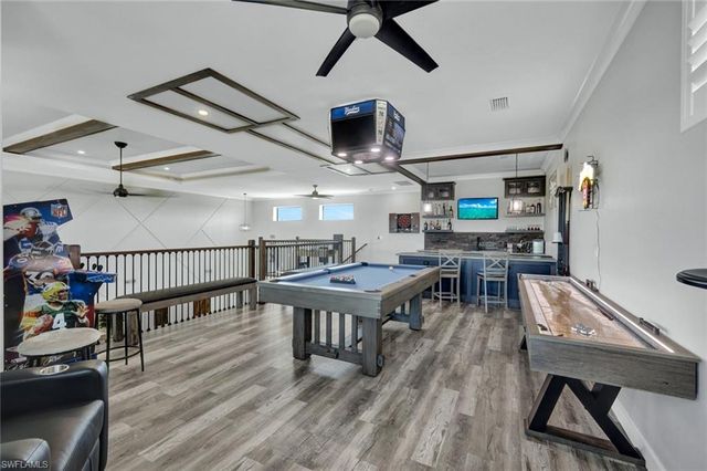 1909 SE 14th ST, Cape Coral, FL 33990