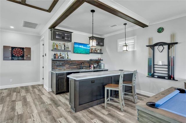 1909 SE 14th ST, Cape Coral, FL 33990