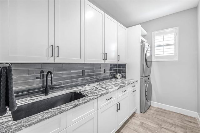 1909 SE 14th ST, Cape Coral, FL 33990