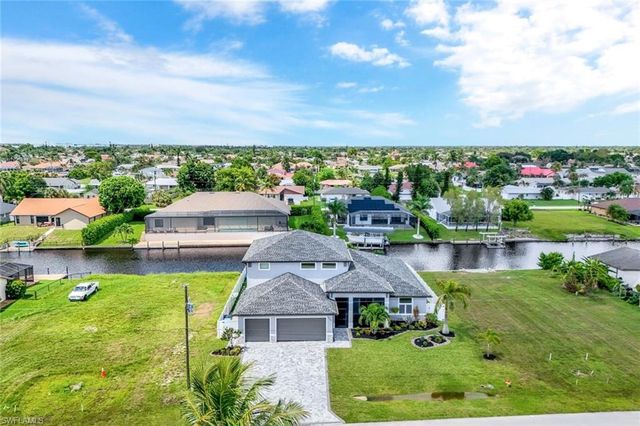 1909 SE 14th ST, Cape Coral, FL 33990