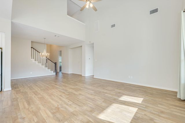 7717 Pace Ravine DR, Lago Vista, TX 78645