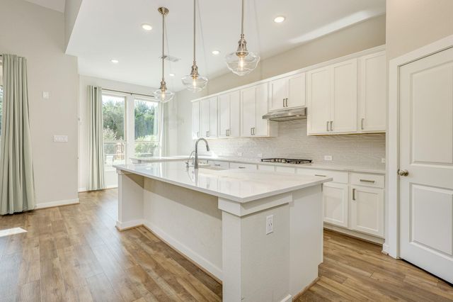 7717 Pace Ravine DR, Lago Vista, TX 78645