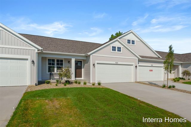 1533 N Village Circle, Kalamazoo, MI 49009