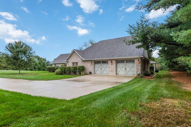 43 Marty Circle, Bronston, KY 42518