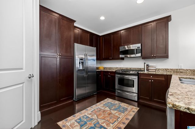 100 Hallman Hl E Apt 317, Homewood, AL 35209