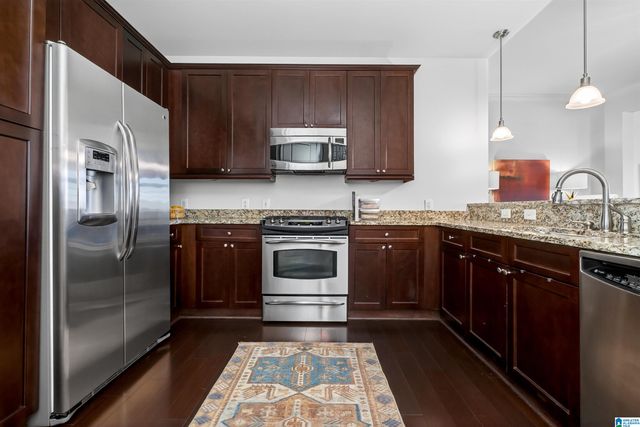 100 Hallman Hl E Apt 317, Homewood, AL 35209