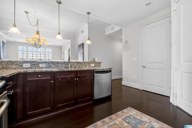 100 Hallman Hl E Apt 317, Homewood, AL 35209