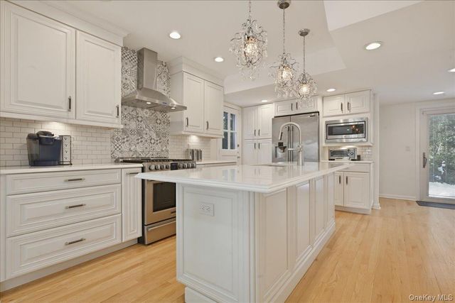 210 Clinton Road, Garden City, NY 11530