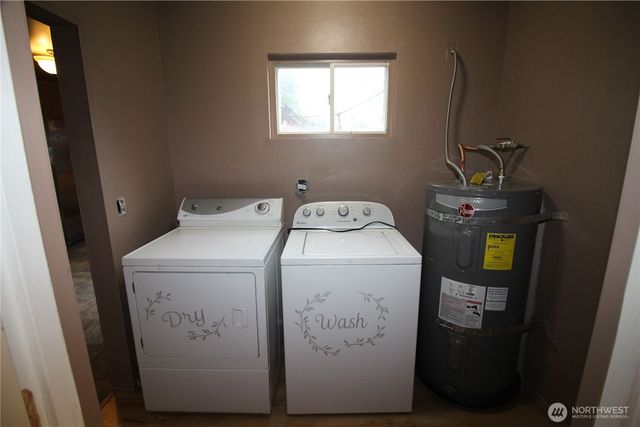 31 E Mox Chehalis Road, Mccleary, WA 98557