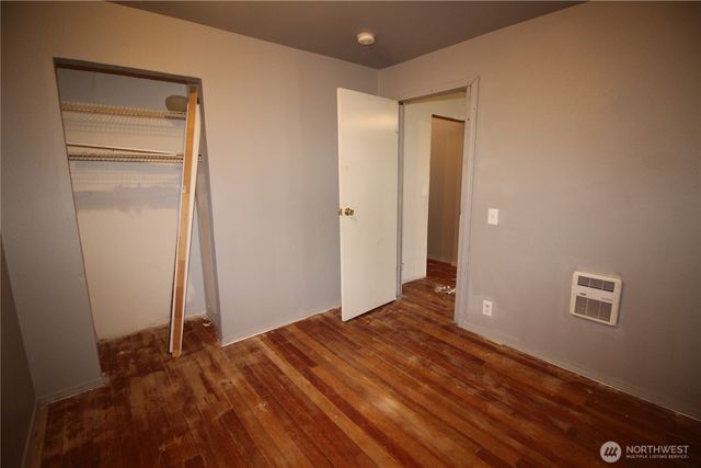 31 E Mox Chehalis Road, Mccleary, WA 98557