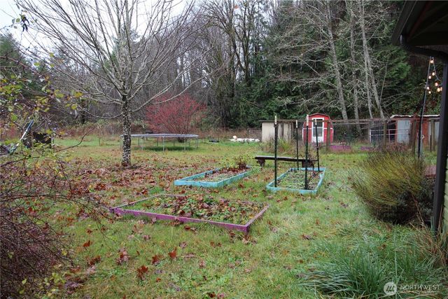 31 E Mox Chehalis Road, Mccleary, WA 98557