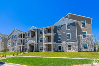 13687 S HANLEY LN #DD204, Riverton, UT 84096