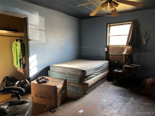 709 E Pine Street, Alexander City, AL 35010