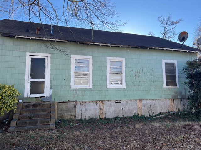 709 E Pine Street, Alexander City, AL 35010