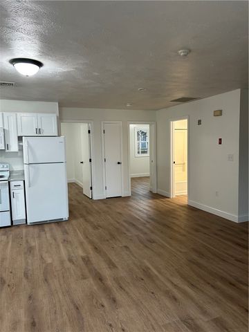 304 Front Street 2R, Lincoln, RI 02865