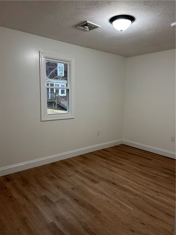 304 Front Street 2R, Lincoln, RI 02865