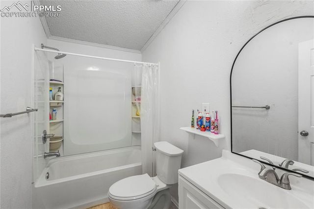 111 Mojave Way, Fountain, CO 80817