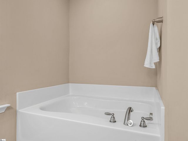 2520 Linmar Circle, Anderson, SC 29621