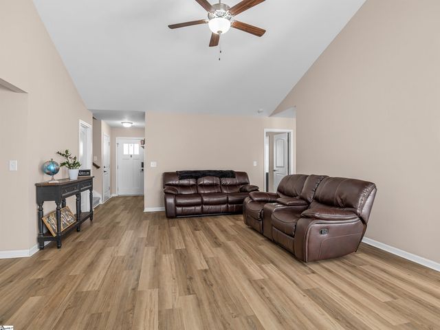 2520 Linmar Circle, Anderson, SC 29621
