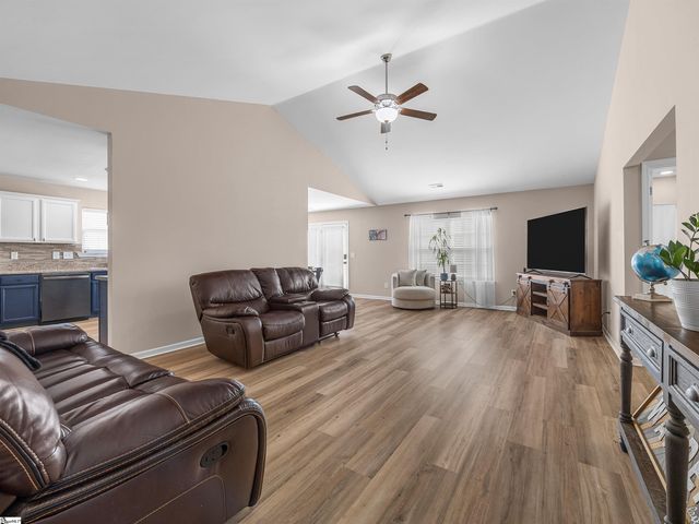 2520 Linmar Circle, Anderson, SC 29621