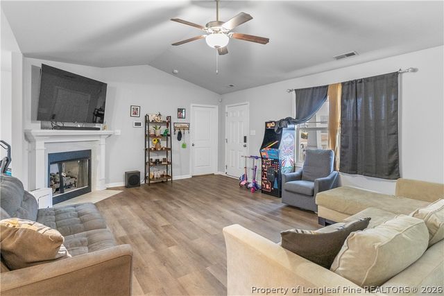 140 Denning Farm Lane, Benson, NC 27504