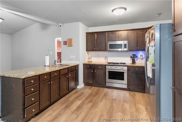 140 Denning Farm Lane, Benson, NC 27504