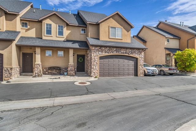 902 W 260 S, Pleasant Grove, UT 84062