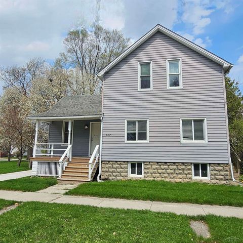 1307 18th Street, Bay City, MI 48708