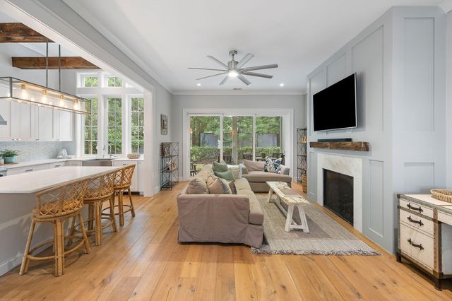 2417 Old Georgetown Road, Mount Pleasant, SC 29466