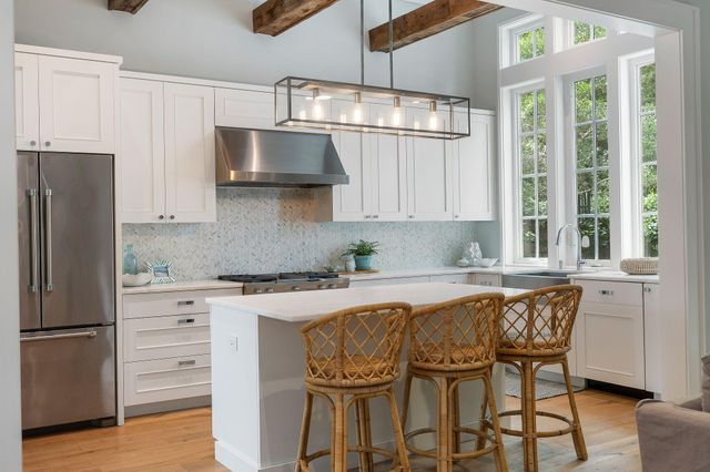 2417 Old Georgetown Road, Mount Pleasant, SC 29466