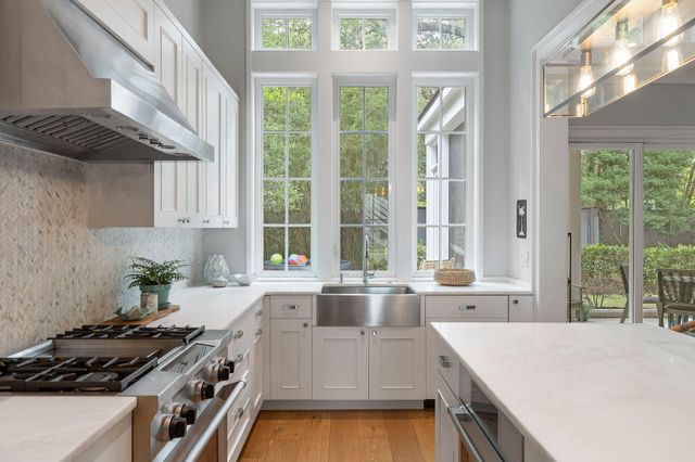 2417 Old Georgetown Road, Mount Pleasant, SC 29466