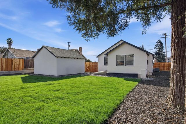 2521 East Ave, Turlock, CA 95380