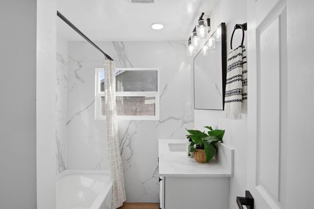 2521 East Ave, Turlock, CA 95380