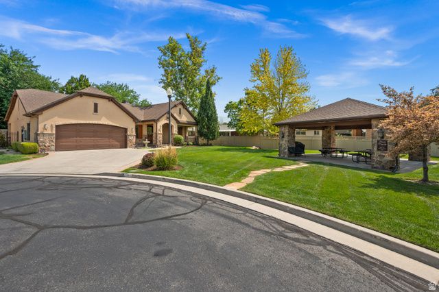 1448 E BELLA VIE CT, Murray, UT 84121
