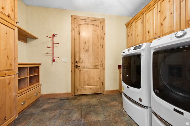 1448 E BELLA VIE CT, Murray, UT 84121