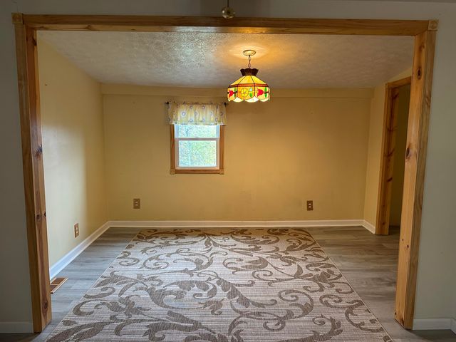 220 Leon Boulevard, Williamstown, KY 41097