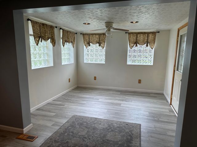 220 Leon Boulevard, Williamstown, KY 41097