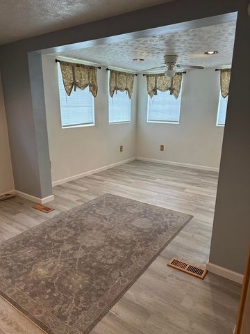 220 Leon Boulevard, Williamstown, KY 41097