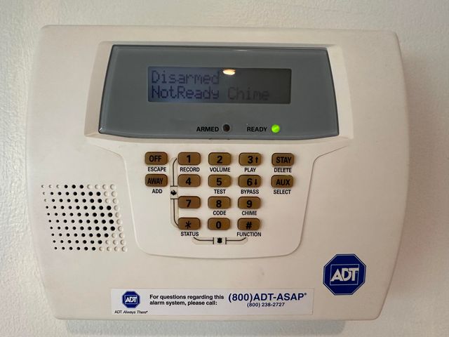 220 Leon Boulevard, Williamstown, KY 41097