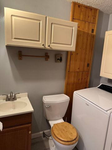 220 Leon Boulevard, Williamstown, KY 41097