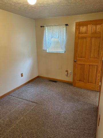 220 Leon Boulevard, Williamstown, KY 41097