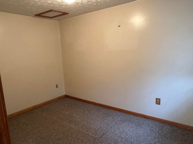 220 Leon Boulevard, Williamstown, KY 41097