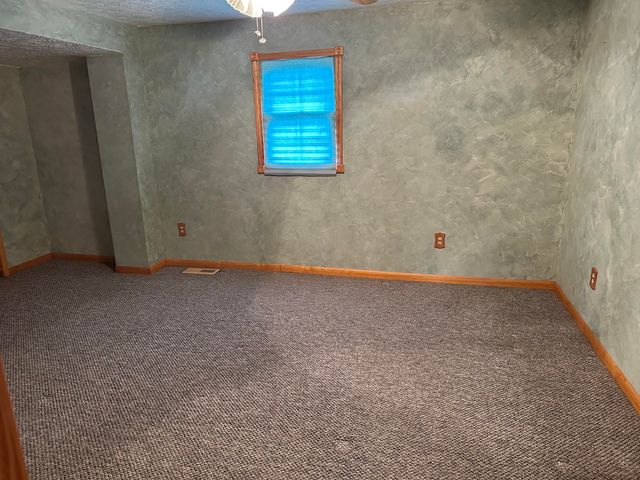 220 Leon Boulevard, Williamstown, KY 41097