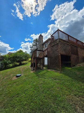 220 Leon Boulevard, Williamstown, KY 41097