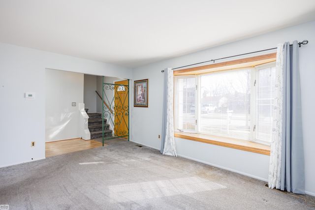 930 Elmsford Drive, Clawson, MI 48017